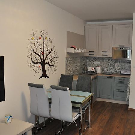 Apartman 14 Lucky Demaenovska Dolina エクステリア 写真