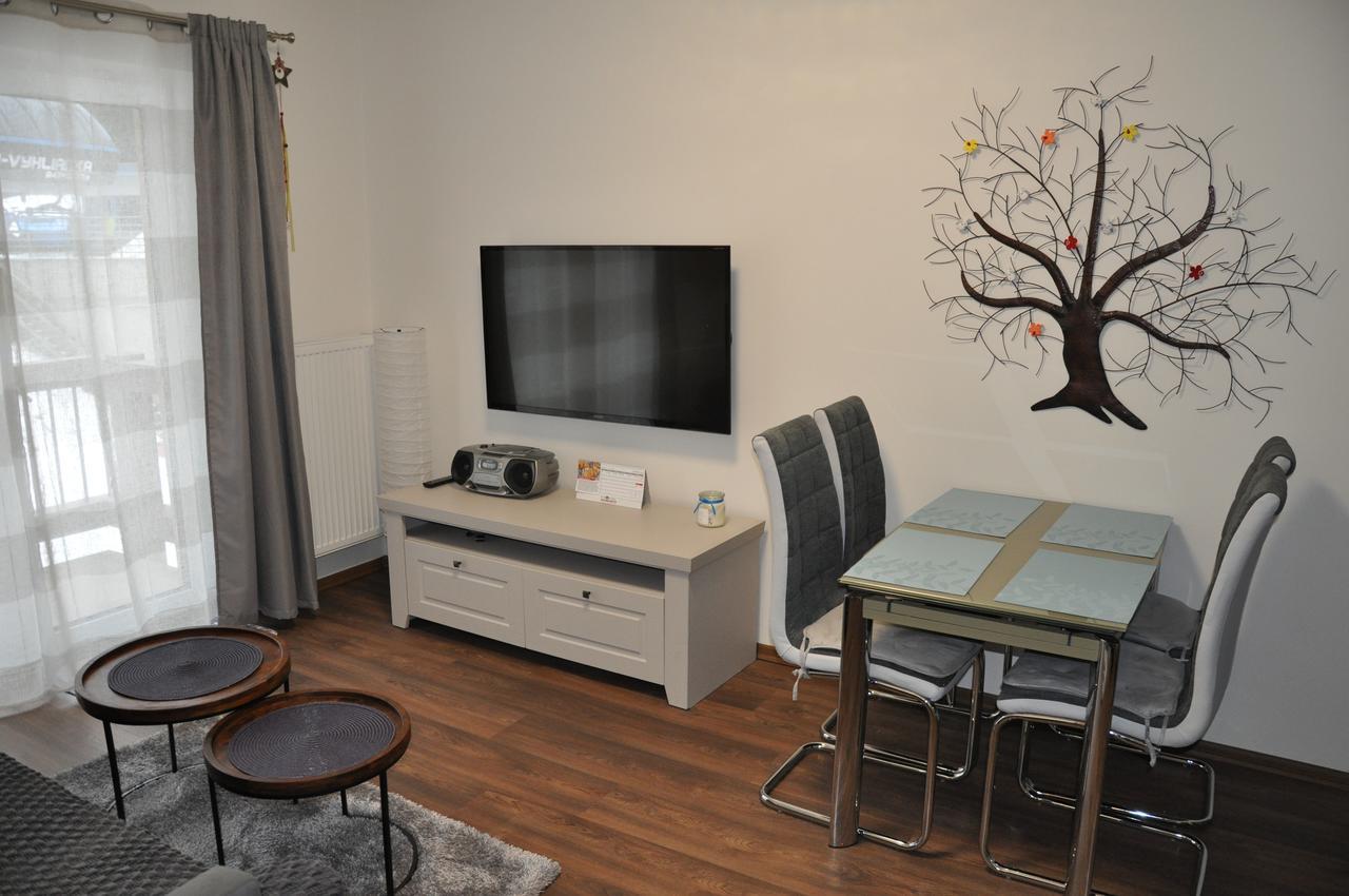 Apartman 14 Lucky Demaenovska Dolina エクステリア 写真