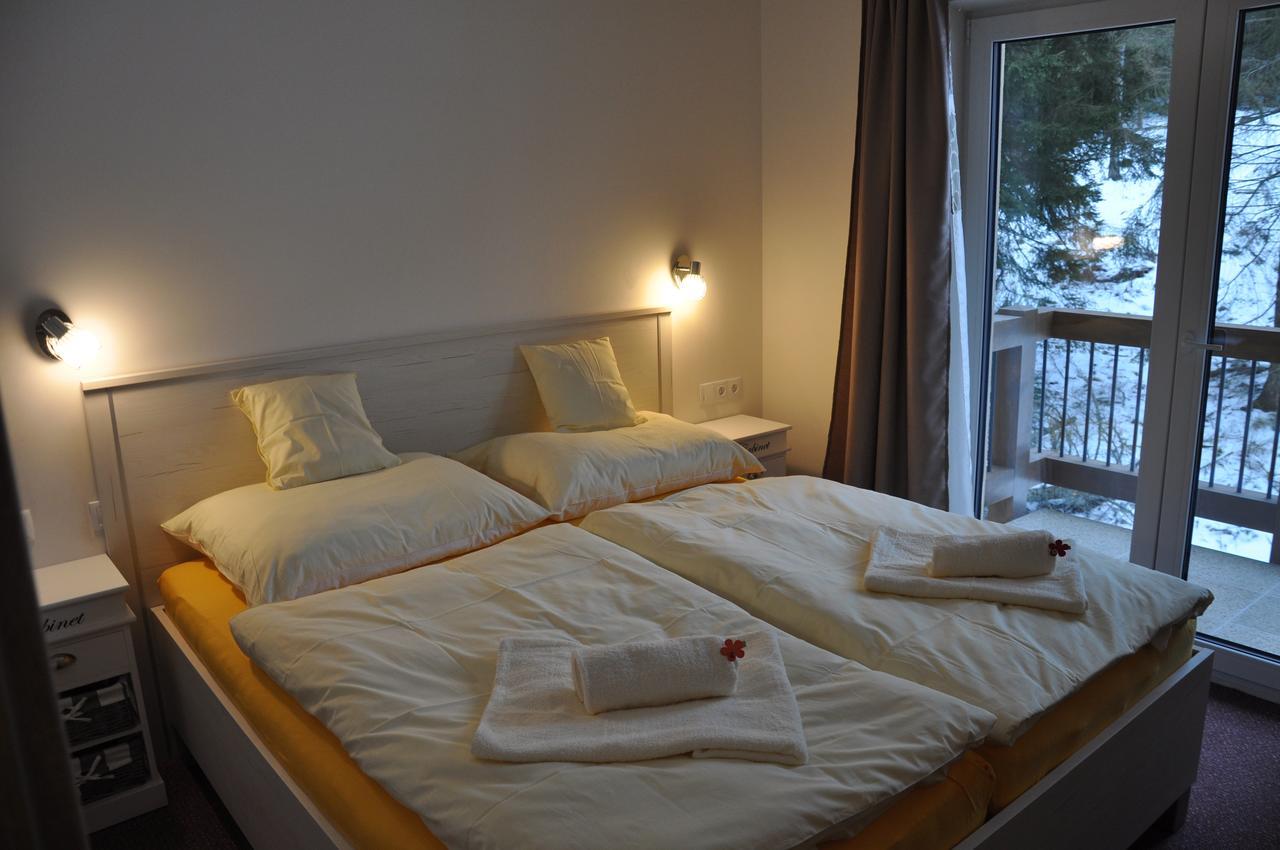 Apartman 14 Lucky Demaenovska Dolina エクステリア 写真